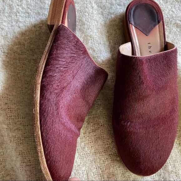 Theory calf hair mules firry fuzzy burgundy wine 8.5 - Picture 6 of 9
